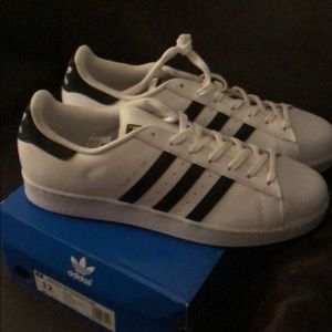 Brand new adidas superstar sneakers in navy 12